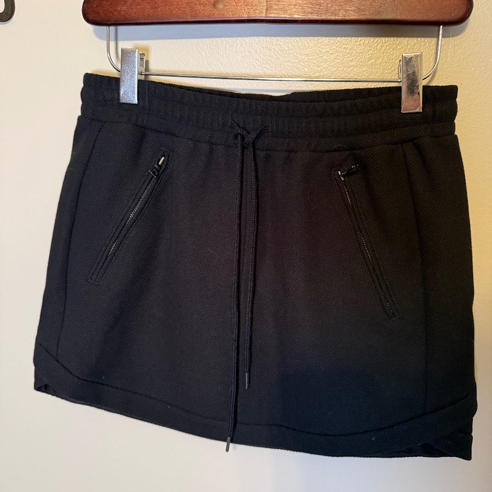 BCBGMaxazria Black Knit Ruby Drawstring Skirt sz XS
